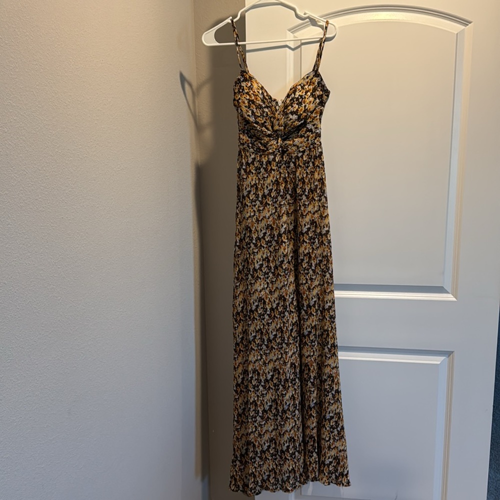 Pretty much new Brown Floral Maxi Dress -  Size s